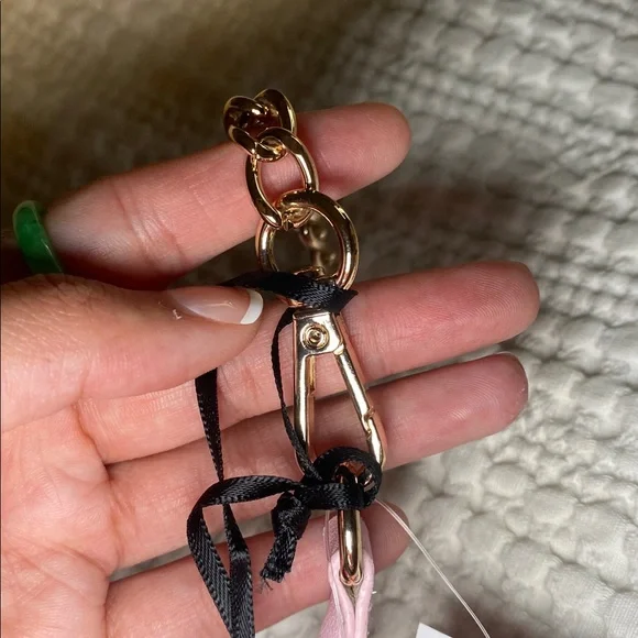 NWT Juicy Couture Hot Pink & Baby pink wristlet with Chain Strap & rhinestones 💞 - Picture 11 of 11